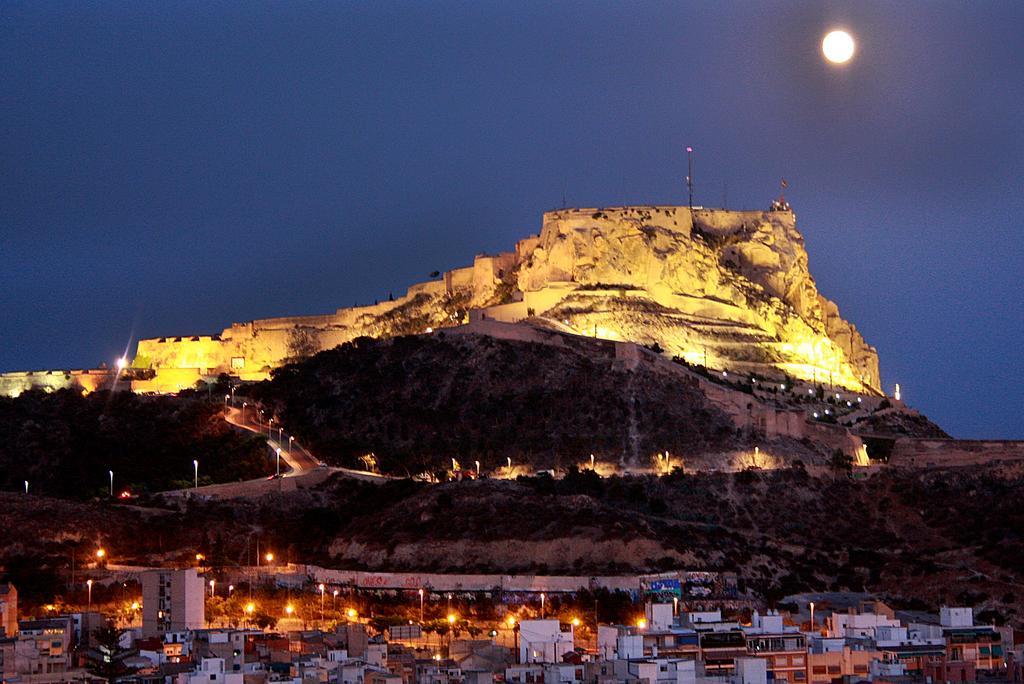 Guesthouse Central Alicante Eksteriør billede